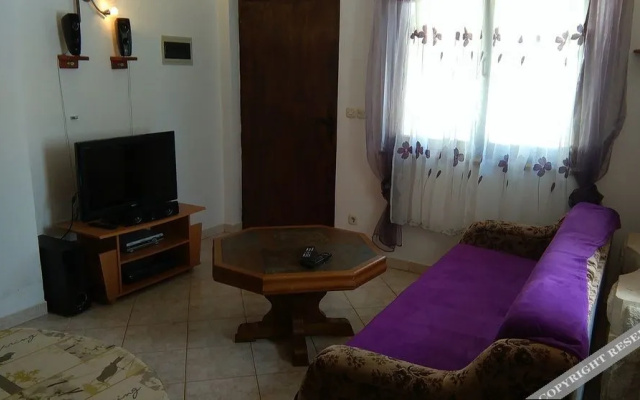 House With 2 Bedrooms in Krnica, With Enclosed Garden and Wifi Near the Beach