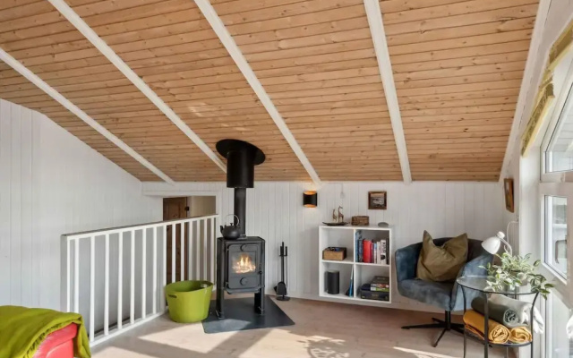 5 Star Holiday Home in Ronde