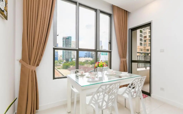 New & Luxury Apartment with Pool-3014