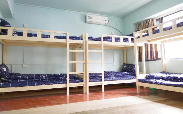 20 Century Miao Ke Si Youth Hostel
