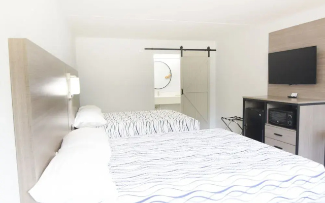 Americas Best Value Inn Roland Hotel