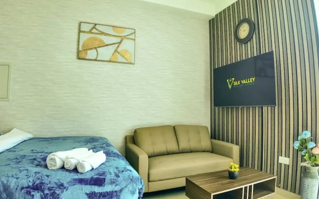 Silk Valley-Prime located cozy studio