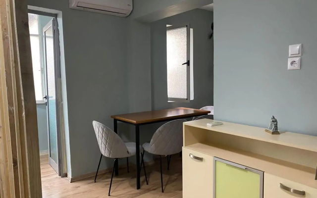 Itan’s apartments