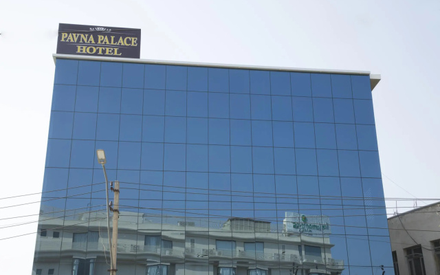 Pavna Palace Hotel