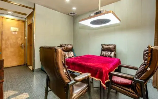 City Encounter Boutique Art Hotel