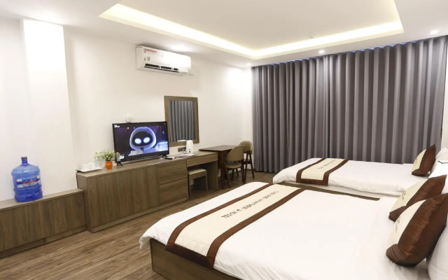 V Apartment  Hotel