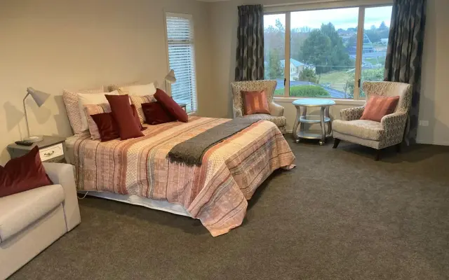 Cambridge Te Awa Rivertrail BnB