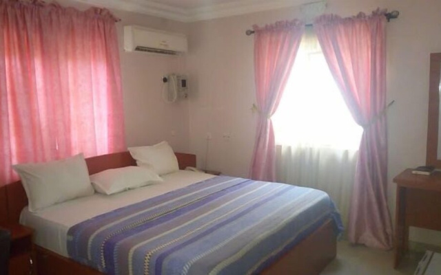 U.I Hotel