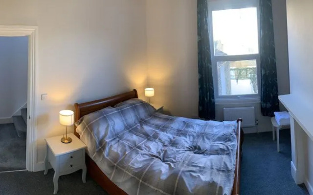 The Dimmer. 2 Bedroom Apartment