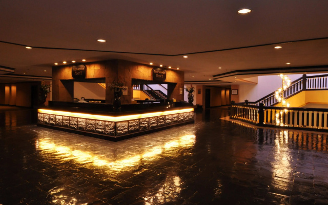 Iyara Lake Hotel & Resort