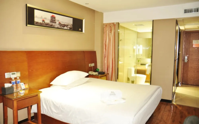 The Posh Hotel