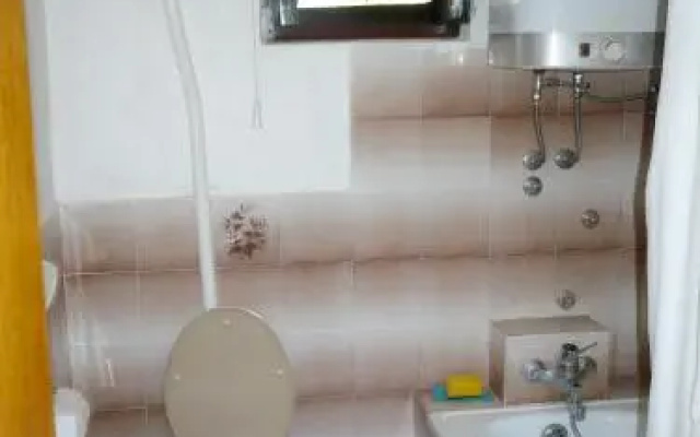 Apartment Obala Petra Kresimira Iv 1