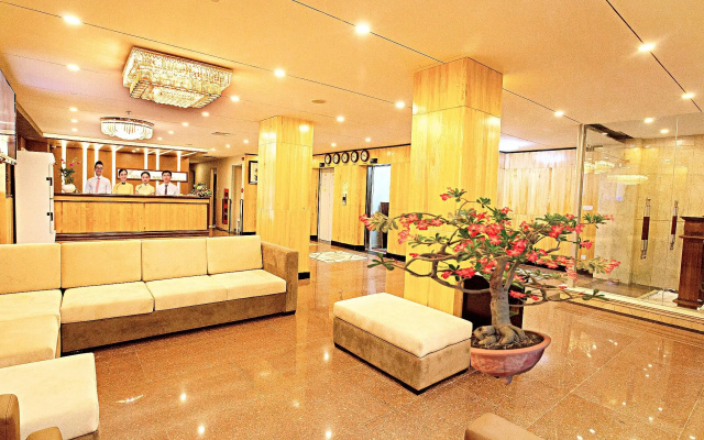 Golden Rain 2 Hotel