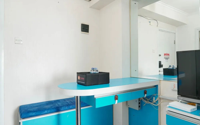 Gorgeous 2BR Green Pramuka Apartment