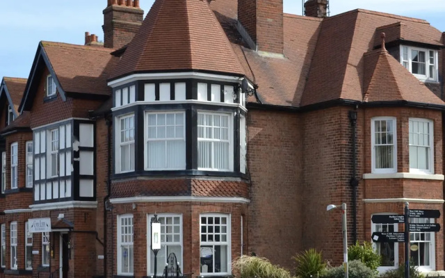 Corra Lynn B&B