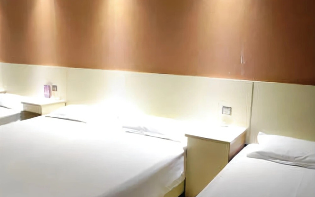 Hongchibo Hot Spring Hotel (Kaifeng Baogongci Branch)