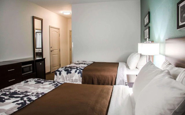 Sleep Inn & Suites Center