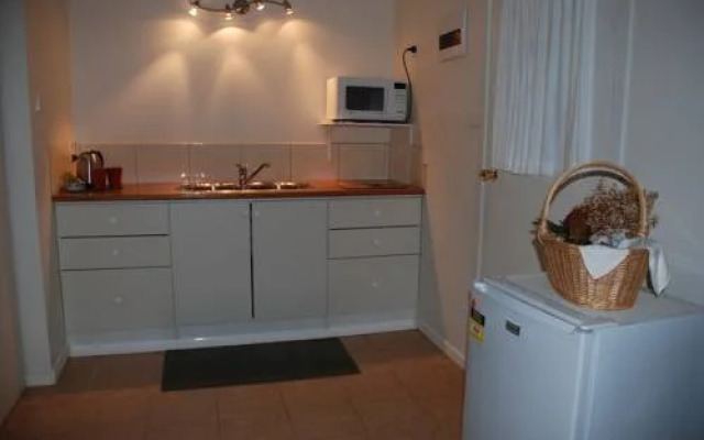 Wombat Cottage Bed & Breakfast