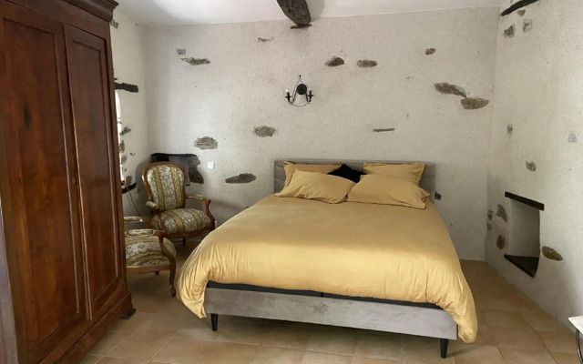 Traditional holiday home in Altillac with private pool