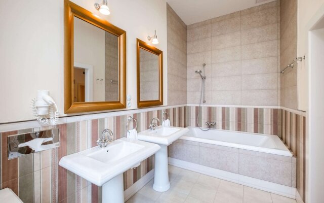 Отель Clarion Grand Zlaty Lev Либерец балкон
