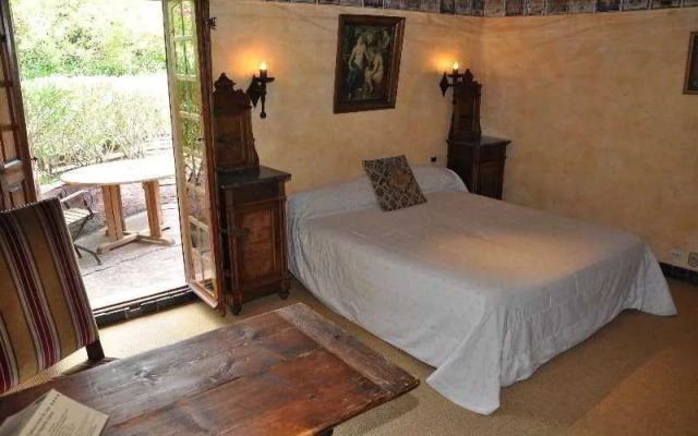 Chateau-Hotel La Vignette Haute
