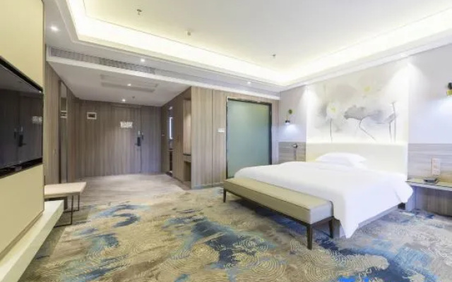 Zhenshan Hotel Resort (Zhaoqing Sihui Zhenshan Tourism Resort Area)