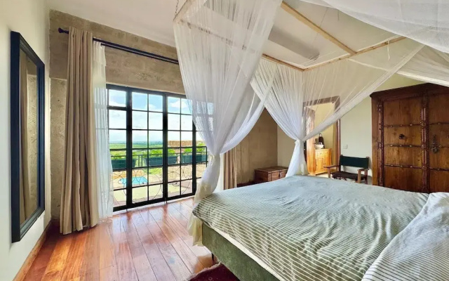 Eco 5 Bedroom 5 Bathroom Nanyuki Farm Villa - 2328