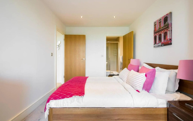 Greenwich Riverside 2 bed apartment Sleeps 6