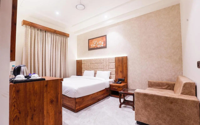 Hotel Taj Pearl
