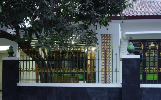 Rumah Agung