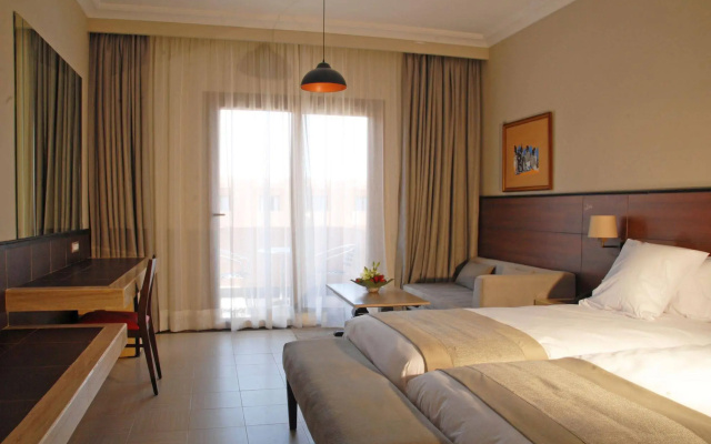 Oasis Palm Hotel
