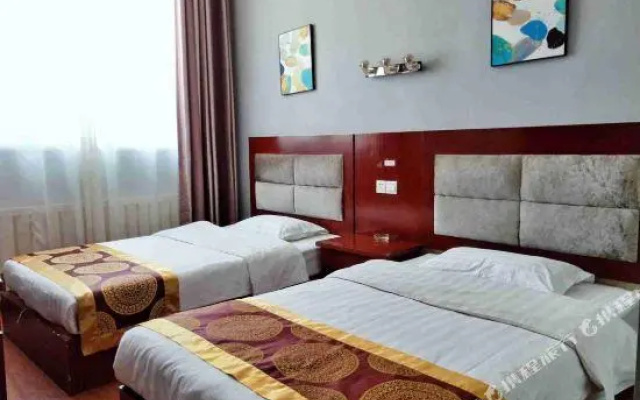 Zhongzhou Business Hotel