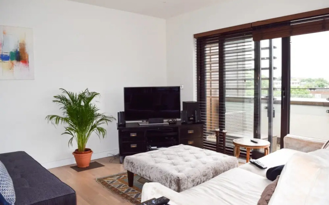 Stylish 2 Bedroom Flat With Balcony In Tufnell Park
