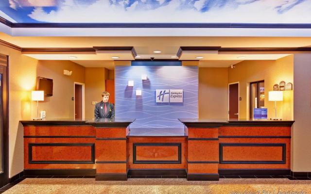 Holiday Inn Express Clinton by IHG