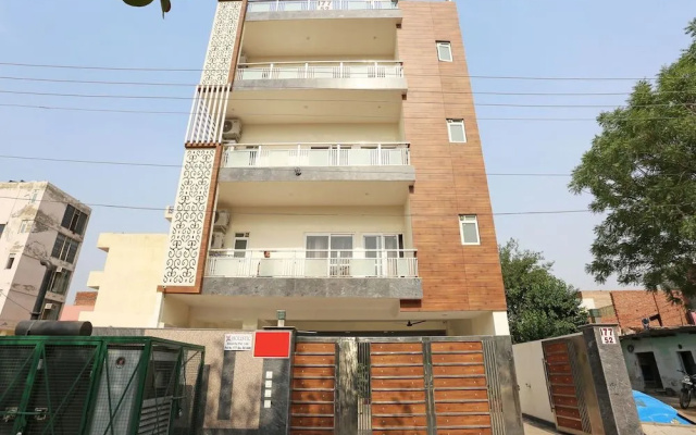 OYO 6812 Aruma Residency