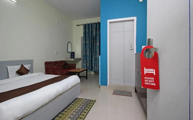 OYO Flagship 5175 Hotel Rama Blue Point