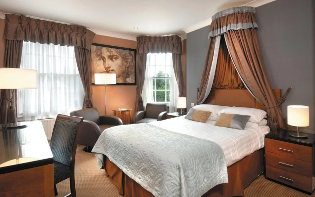 The Royal Adelaide Hotel