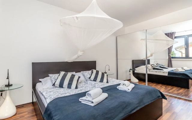 Wonderful Villa in Labinci - Kastelir with Swimming Pool