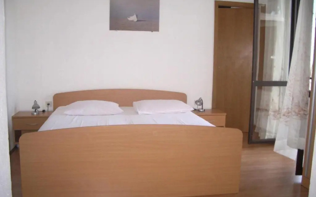 Apartments Josip - 150m from beach