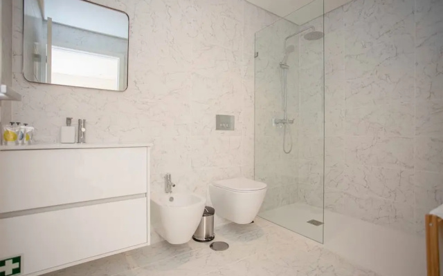 Liiiving in Porto - City Design Apartment C