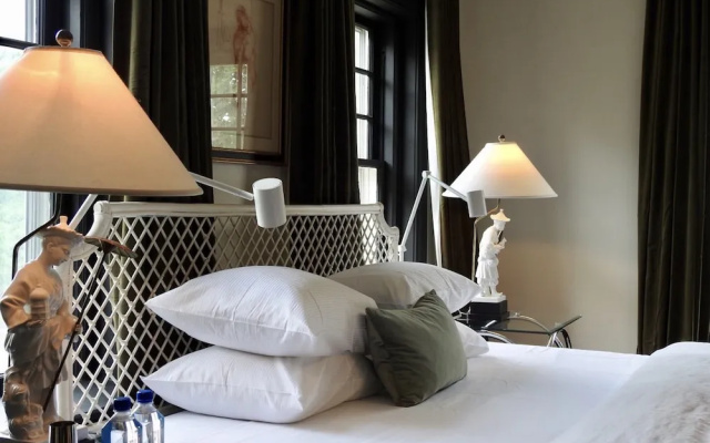 Truitt Hotel
