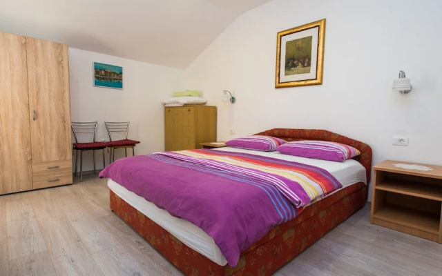 A5 Cozy Apt. With big Garden, Balcony & Grill