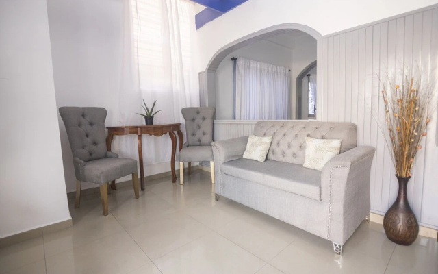 Caribbean Queen Hotel