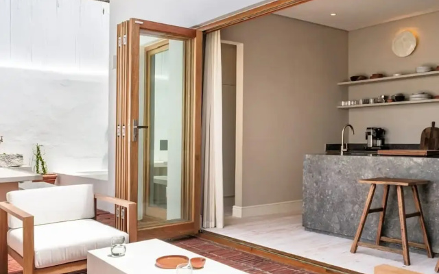 Experience Tranquility at Kelvin Urban Retreat