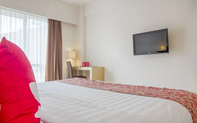ZEN Rooms Kartika Plaza