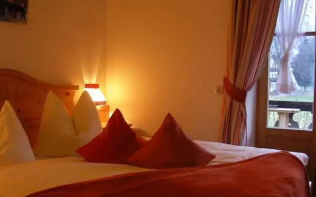 Gasthof Hotel WALTRAUD