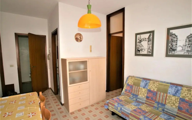 Apartment With Pool Access and Balcony