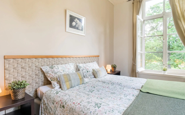 Limburg Mansion With Spa Near Forest