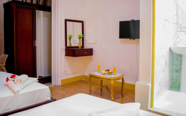 Golden Palace Hotel
