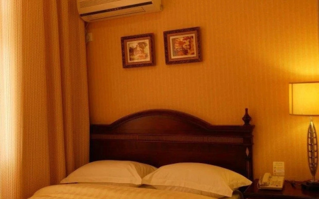 Tianjin Xiangjiang Holiday Hotel